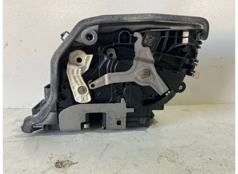 Замок двери передней левой к BMW X5 G05, 2023г.